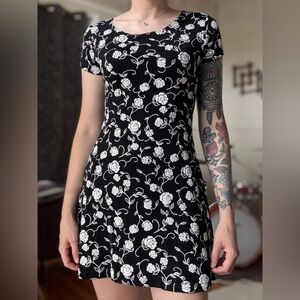 90s Vintage Black and White Floral Mini Dress